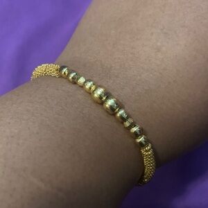 Elegant Gold Beaded Bracelet